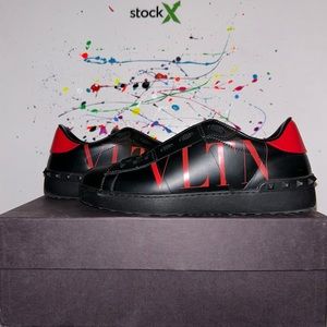 Valentino Garavani open